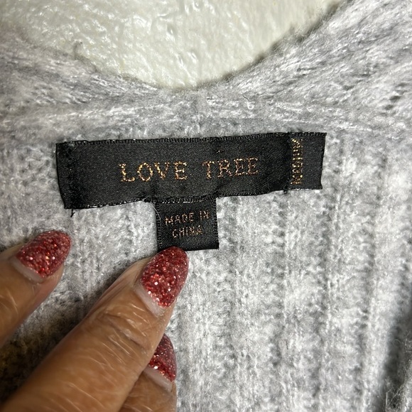 Love Tree Gray Ribbed V-Neck Sweater - Picture 3 of 5